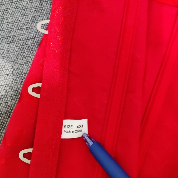 Red Satin Vintage Style Corset - LG - Picture 7 of 12